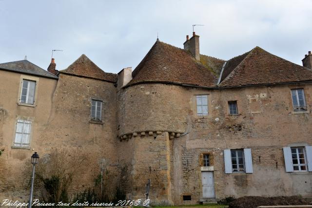 Château de Corbigny un remarquable patrimoine