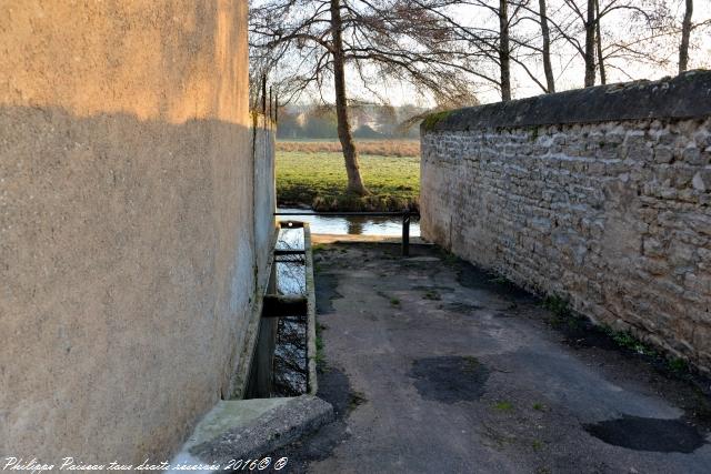 Petit lavoir de Corbigny Nièvre Passion