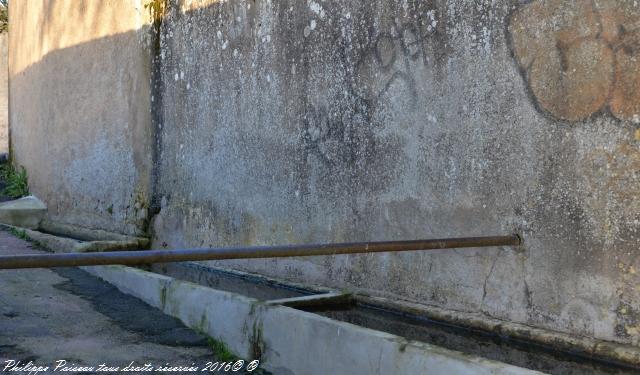 Petit lavoir de Corbigny Nièvre Passion