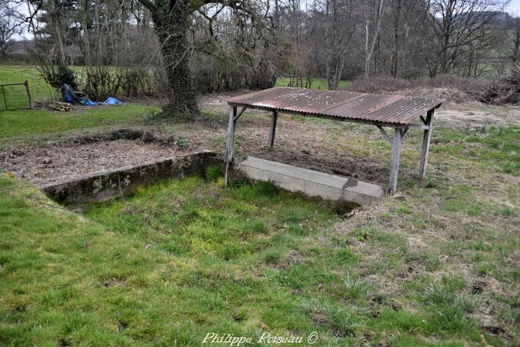 Le petit lavoir de Vaupranges