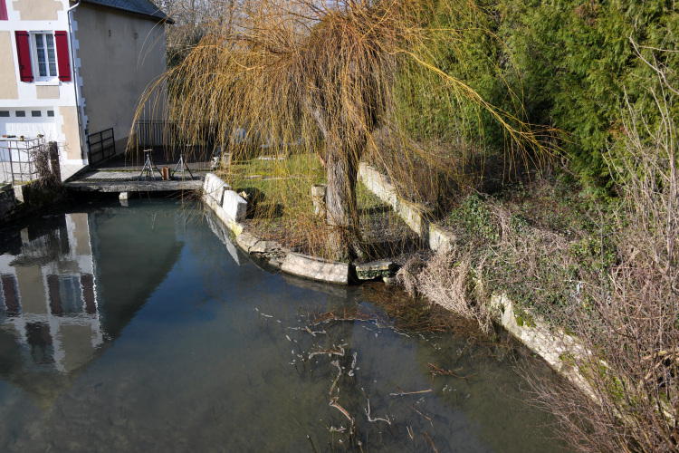 Lavoir privé de la commune d’Entrains-sur-Nohain un patrimoine