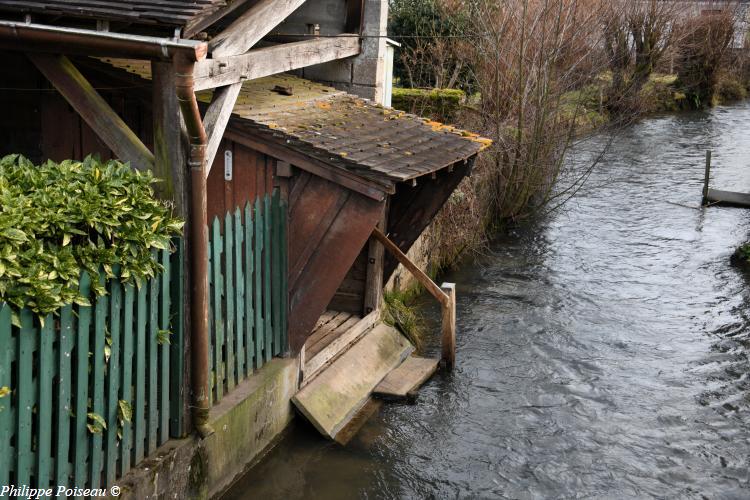 Petit lavoir privé de La Chapelle Saint André