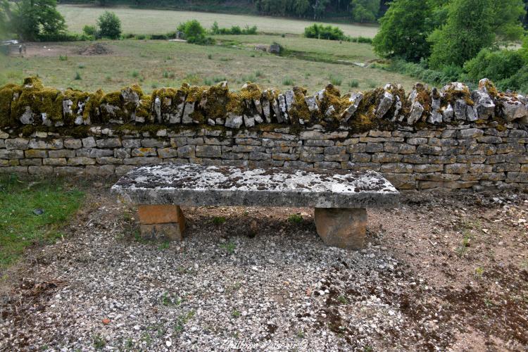 La pierre des morts de Beuvron