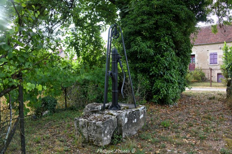 La pompe de Chantenot un beau patrimoine