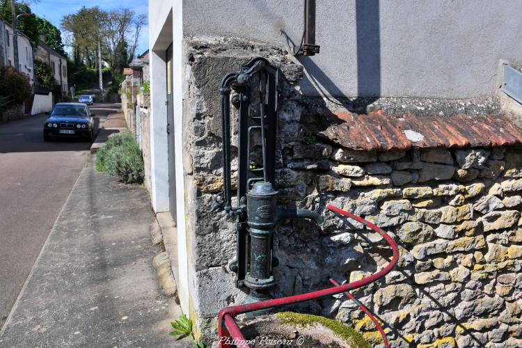 Pompe à bras de Châtillon-en-Bazois un patrimoine