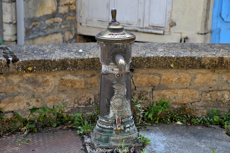 Borne Fontaine de la rue de l'Abreuvoir