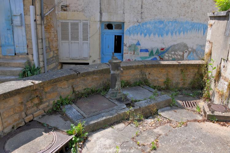 Borne Fontaine de la rue de l'Abreuvoir