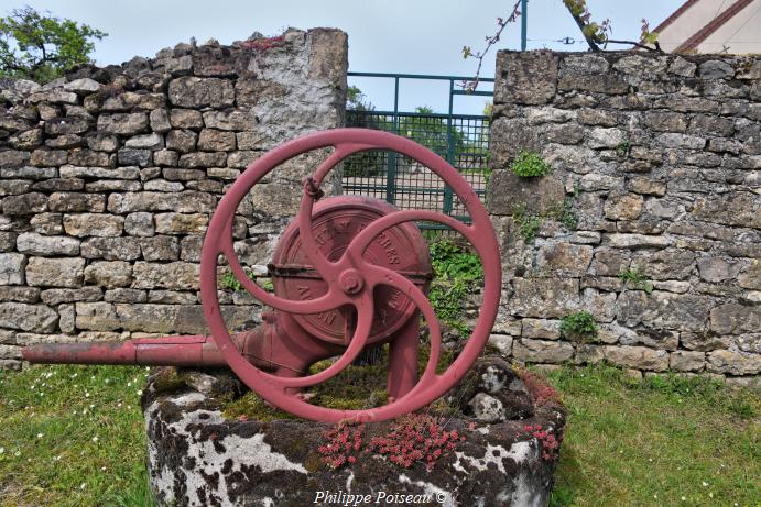 Pompe de Vignes le Haut un patrimoine