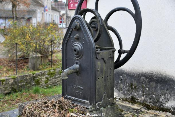 Pompe du lavoir d'Oudan