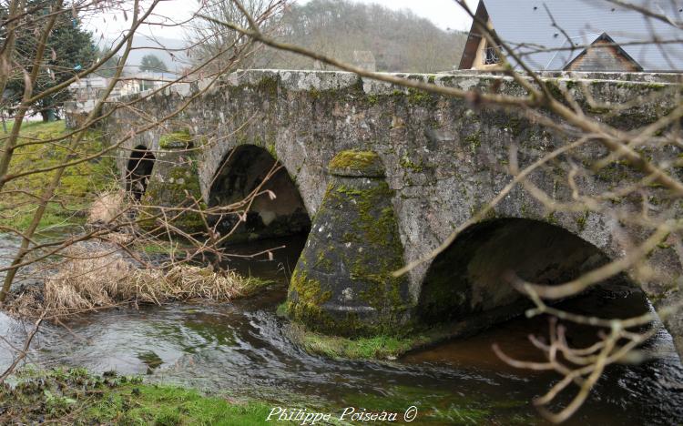 Le pont d'Alligny-en-Morvan