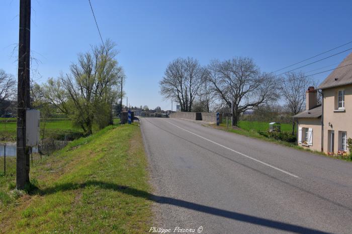 Pont de Cercy la Tour