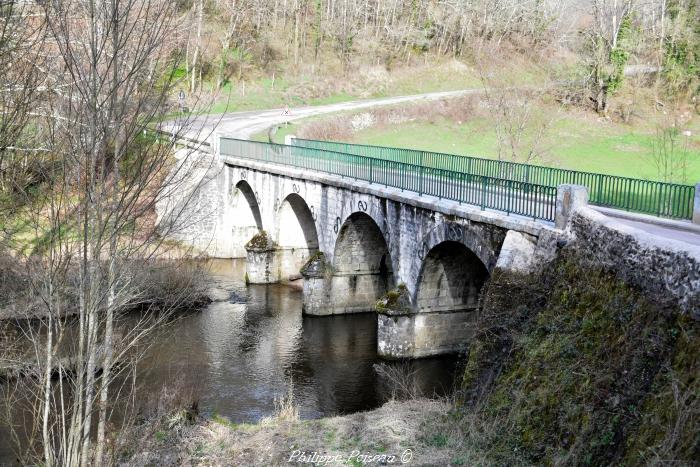 Pont de Saint André en Morvan