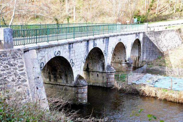 Pont de Saint André en Morvan