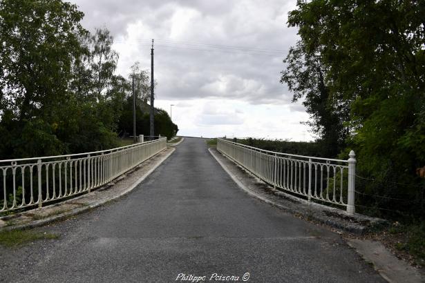 Pont de Saint Quentin sur Nohain