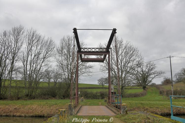 Pont Levis de Chaumot