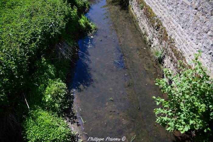 Pont rue de Vézelay