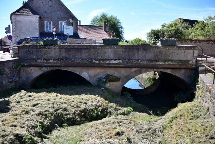 Pont « rue de Vézelay » de Corbigny un patrimoine.