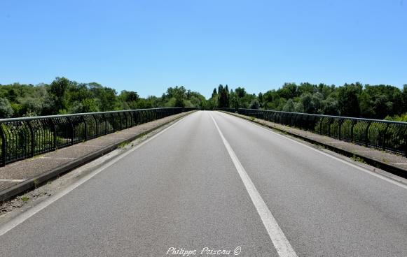 Pont sur L'Allier Nièvre Passion