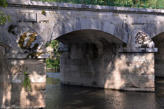 Pont sur l'Yonne à Asnois nièvre Passion