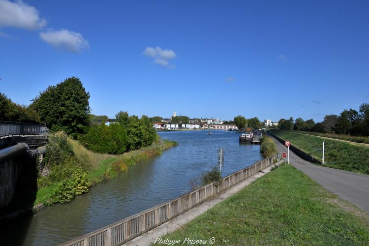 Le port de la Jonction de Nevers