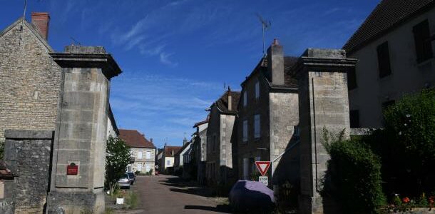 Porte de Bourgogne de Dornecy