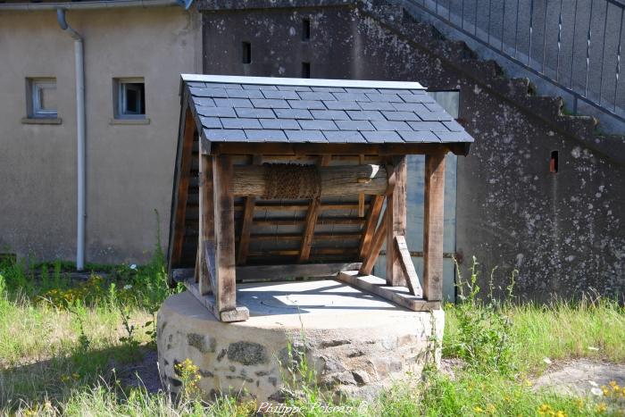 Puits du bourg de Millay un beau patrimoine.