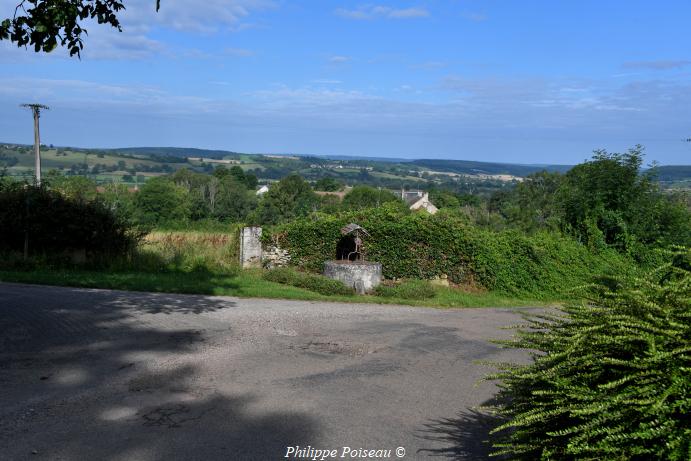 Puits du carrefour de Dompierre sur Héry