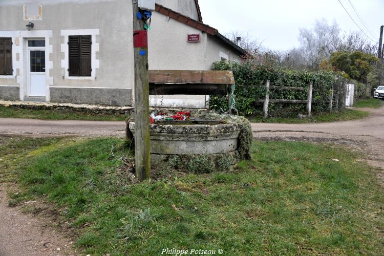 Puits de l'ancienne chapelle de Lichy