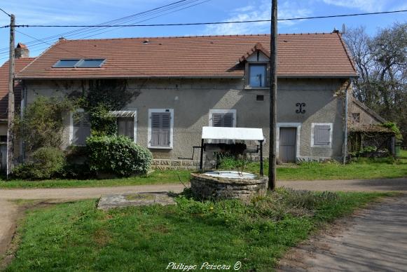 Puits du hameau « La Bondé » un beau patrimoine vernaculaire