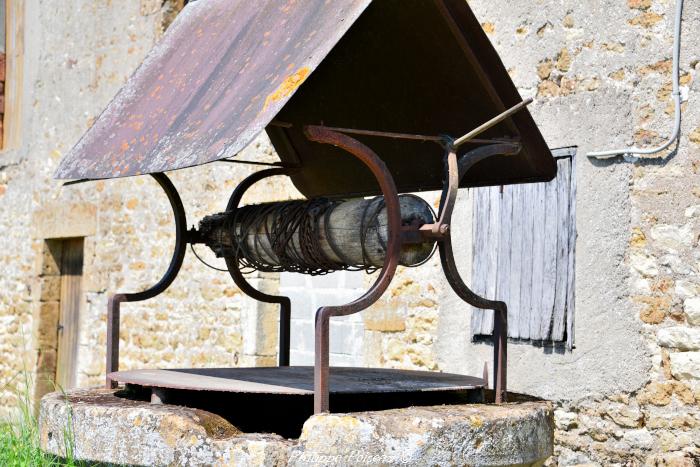 Puits du hameau "Le Chemin"