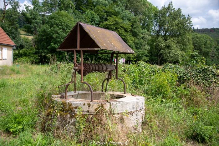 Puits du hameau de Jeaux un patrimoine vernaculaire.