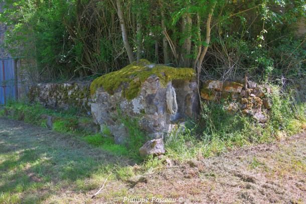 Le Puits et l'abreuvoir de Montereau un beau patrimoine