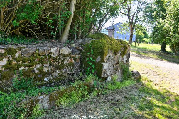 Le Puits et l'abreuvoir de Montereau un beau patrimoine