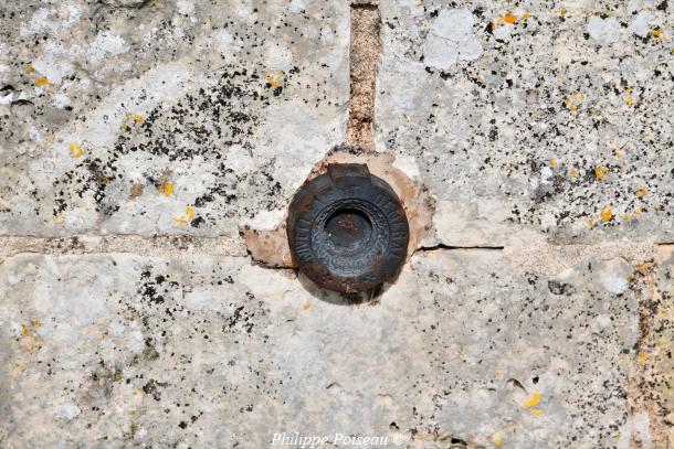 Repère de Nivellement de Cuncy lès Varzy