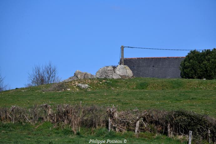 La roche de "Le Bas de la Pierre"