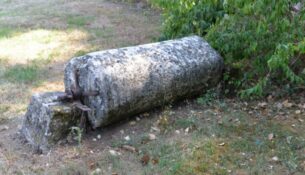 Ancien rouleau de battage