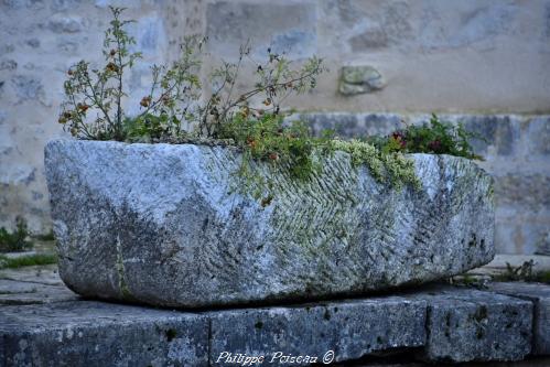 Sarcophages mérovingiens de Varzy un beau patrimoine