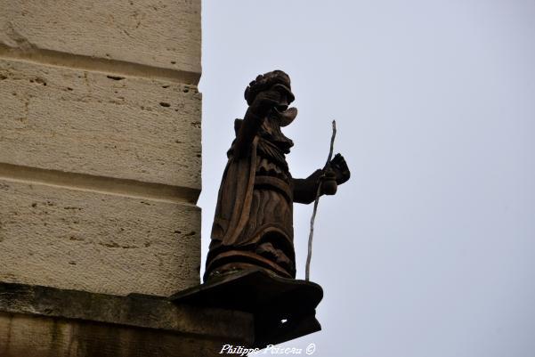 Sculpture rue de La Rampe à Clamecy