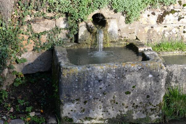 Source et abreuvoir de Corvol d'Embernard Nièvre Passion