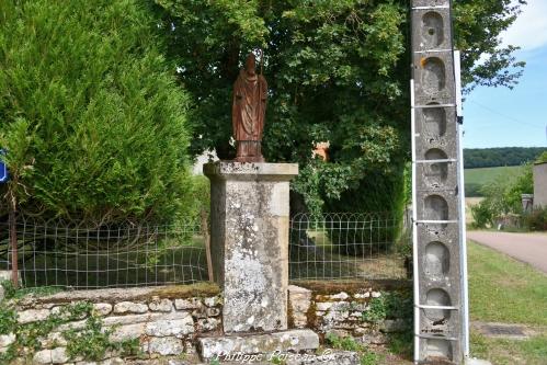 Statue d'Arzembouy Nièvre Passion