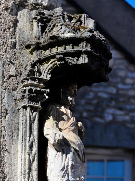 Statuette de Saint Antoine de Clamecy