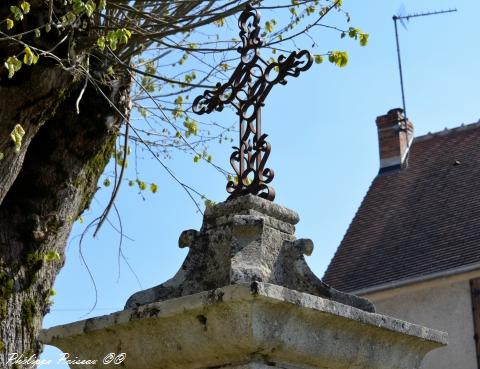 Stèle de Suilly la Tour