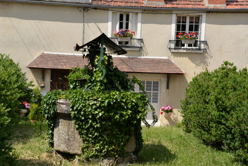 Stèle de la Paix de Tannay Nièvre Passion