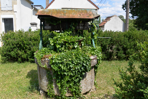 Stèle de la Paix de Tannay Nièvre Passion