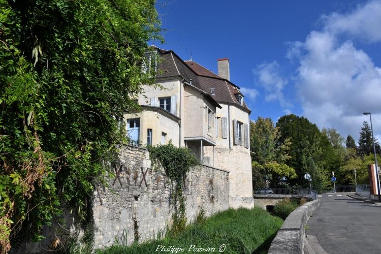 Tour Saint Trohé de Nevers