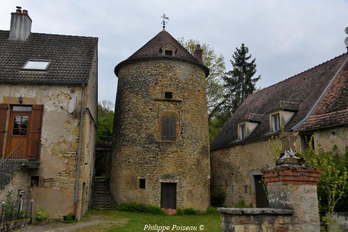 La tour de Chalvron un beau patrimoine