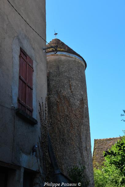 Tour de Dornecy