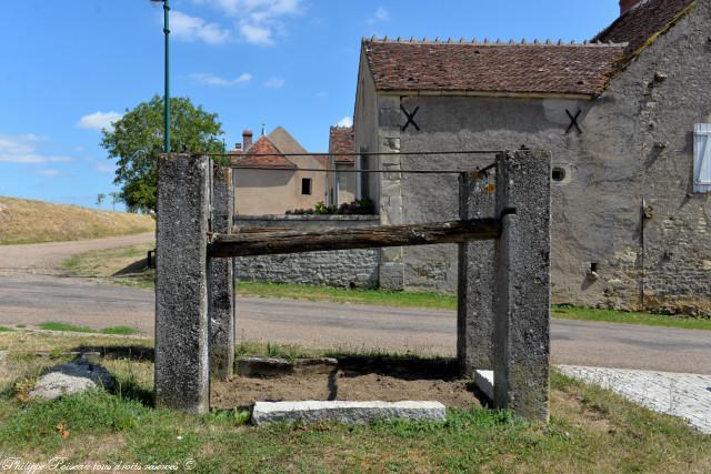 Travail à ferrer de Challement