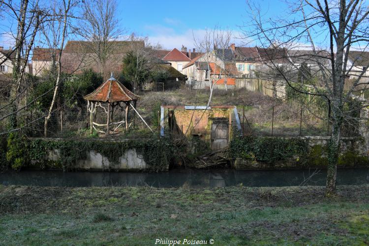 Troisième lavoir de l’Allée des Lavandières