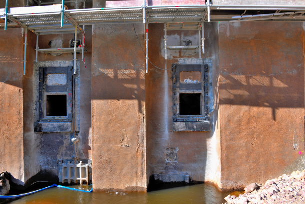 Vannes du barrage des Settons